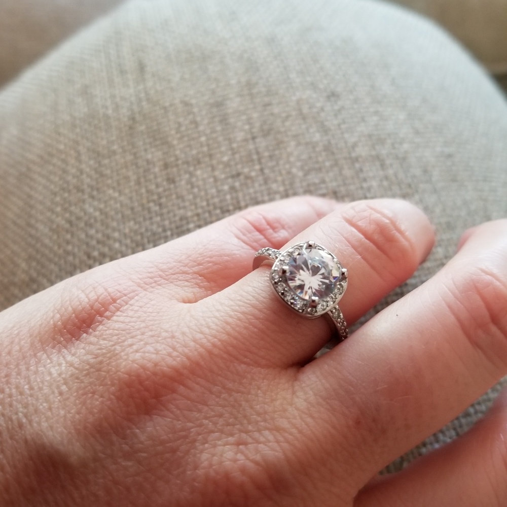 .925 Sterling Silver Cushioned Radiant AAA cz Ring - Picture 7 of 8